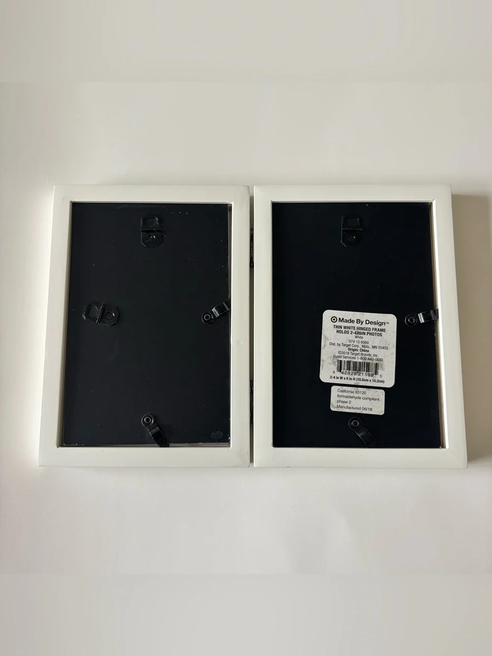 White double picture frame with two 4x6 photo slots